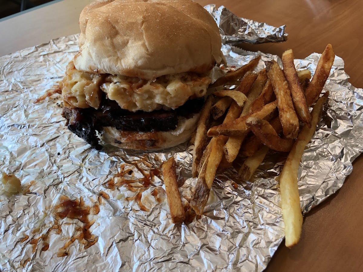 Drewbaq Food Truck & Smoke Shack Photos 2